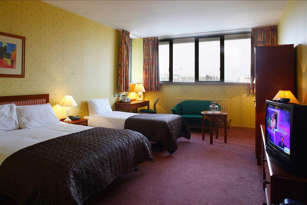 Plaza Hotel Tallaght Exteriér fotografie
