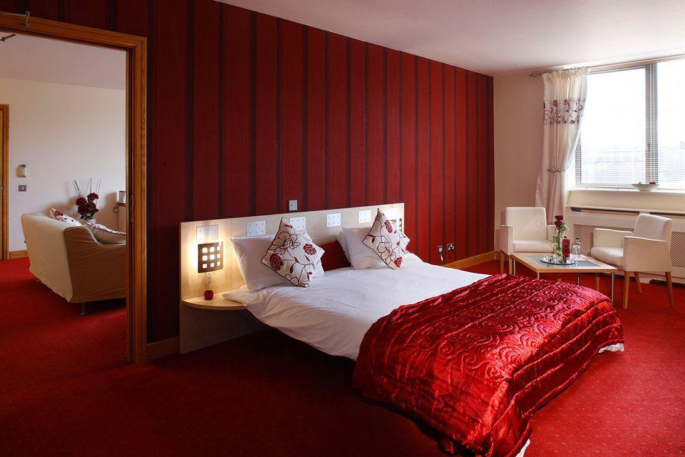 Plaza Hotel Tallaght Exteriér fotografie