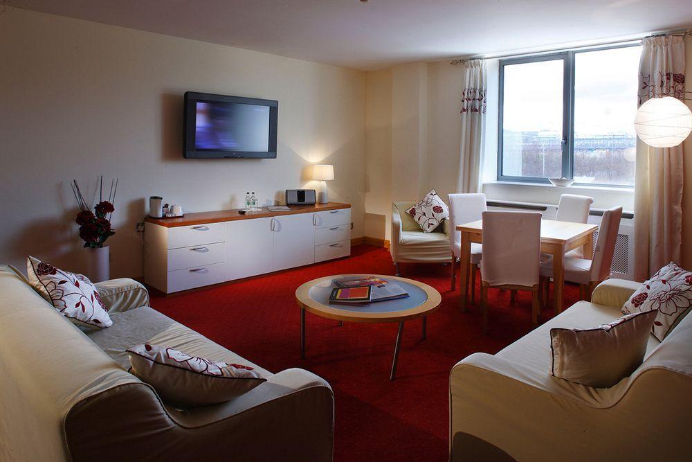 Plaza Hotel Tallaght Exteriér fotografie
