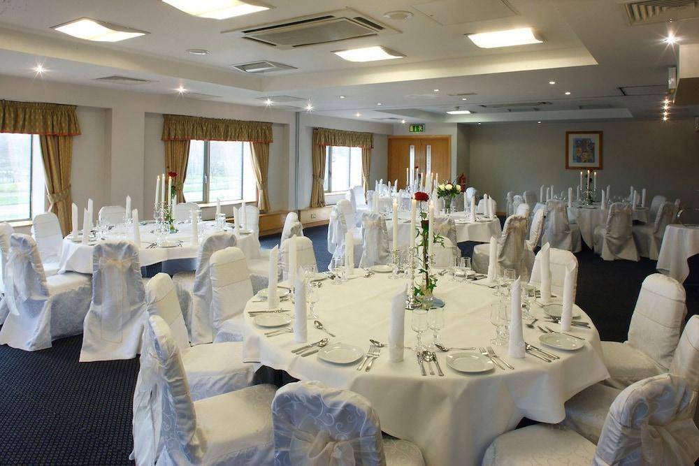 Plaza Hotel Tallaght Exteriér fotografie